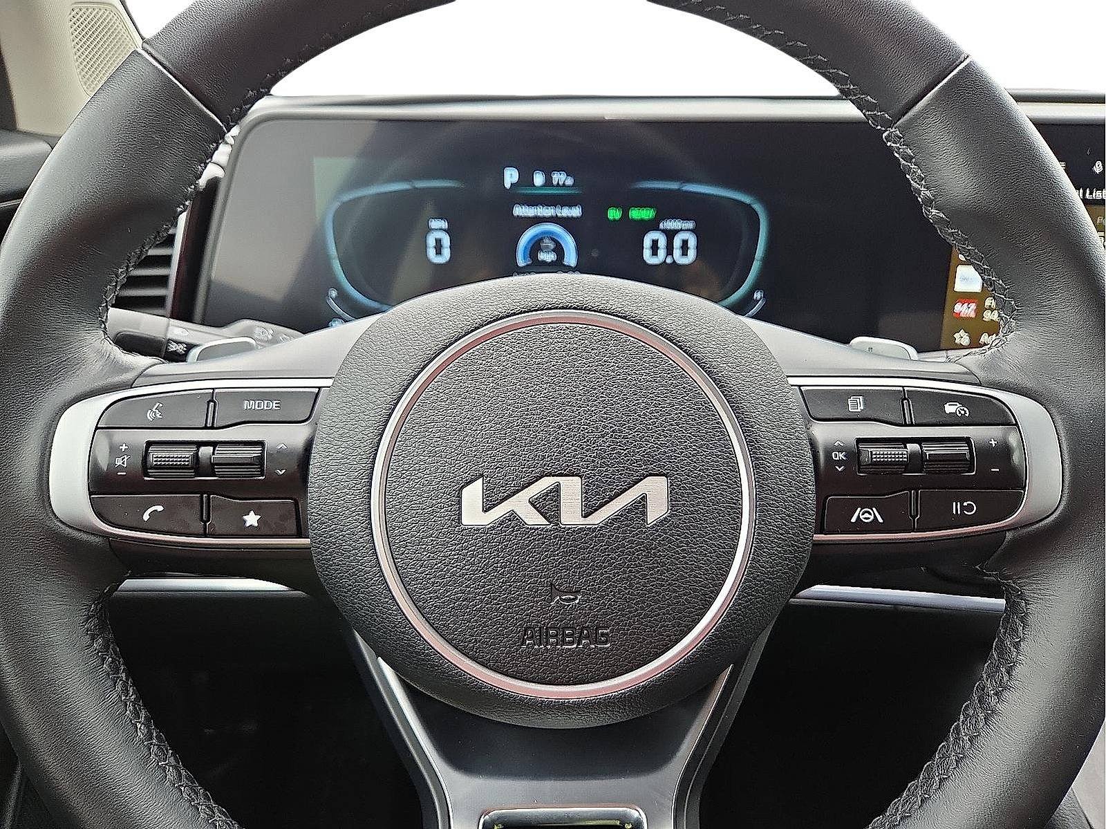 Used 2025 Kia Sportage EX image 24