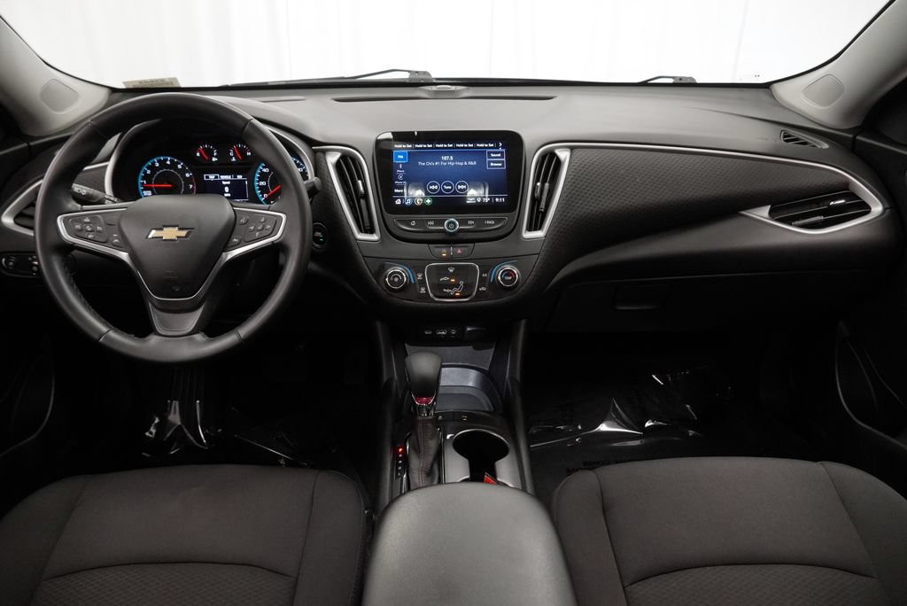 Certified 2023 Chevrolet Malibu RS w/ Driver Confidence Package FWD image 9