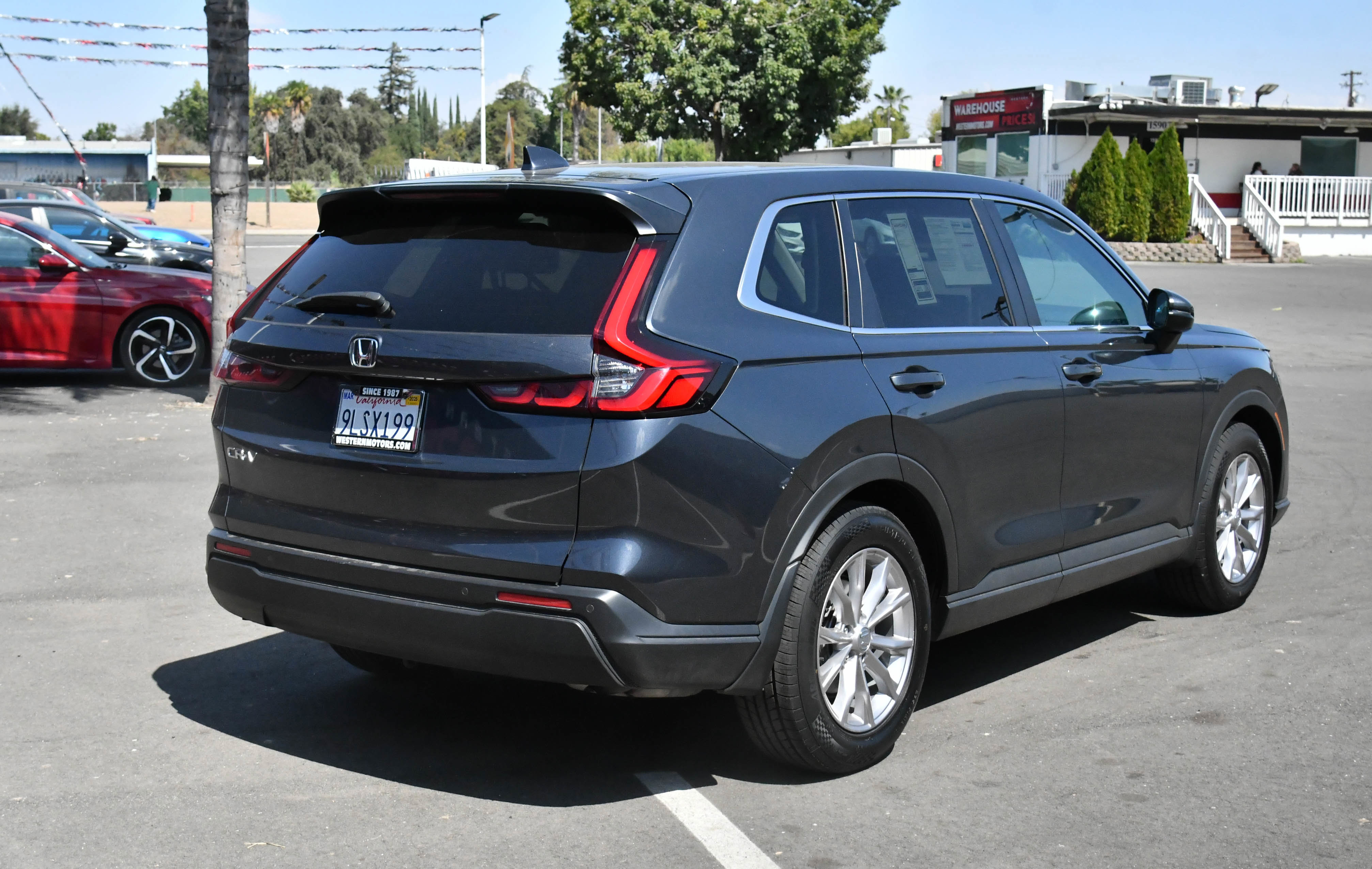 Used 2024 Honda CR-V EX-L image 8