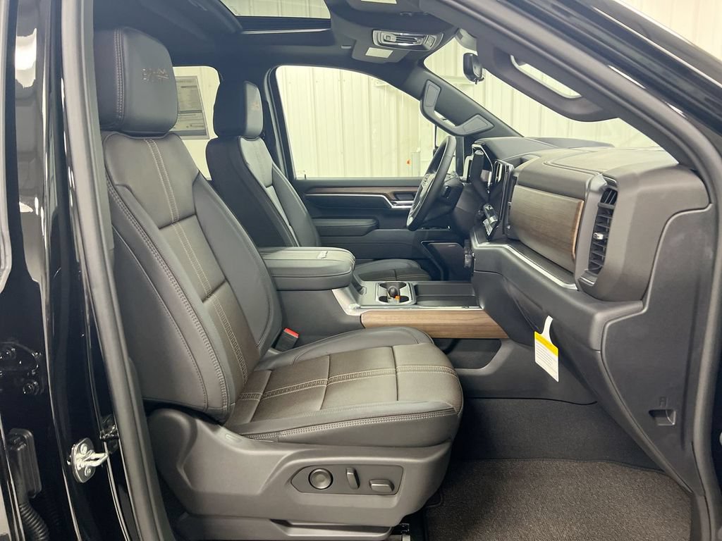 New 2026 Chevrolet Silverado 2500 High Country w/ High Country Premium Package AWD/4WD image 23