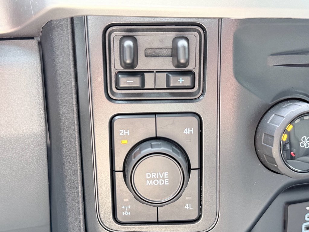 Used 2024 Ford F250 XL w/ STX Appearance Package image 17