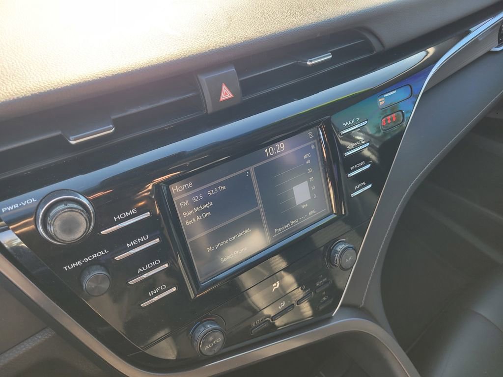 Used 2018 Toyota Camry SE image 12