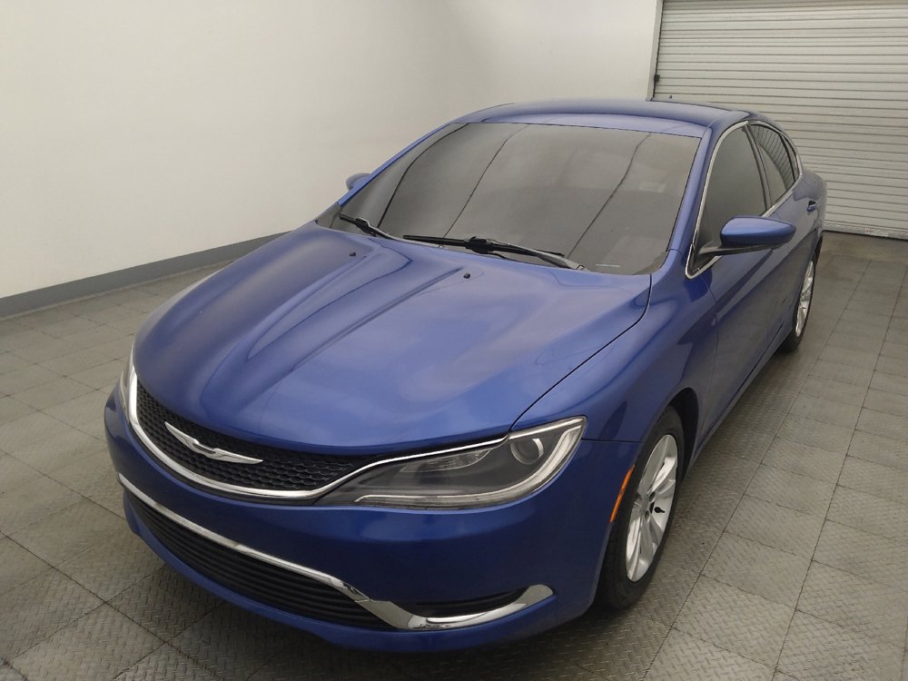 Used 2017 Chrysler 200 Limited Platinum FWD image 15