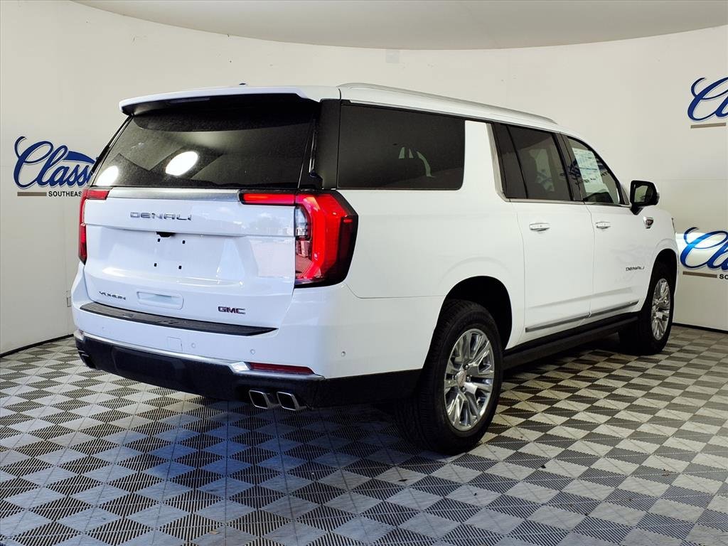 New 2026 GMC Yukon XL Denali w/ Sun & Power Step Package image 25