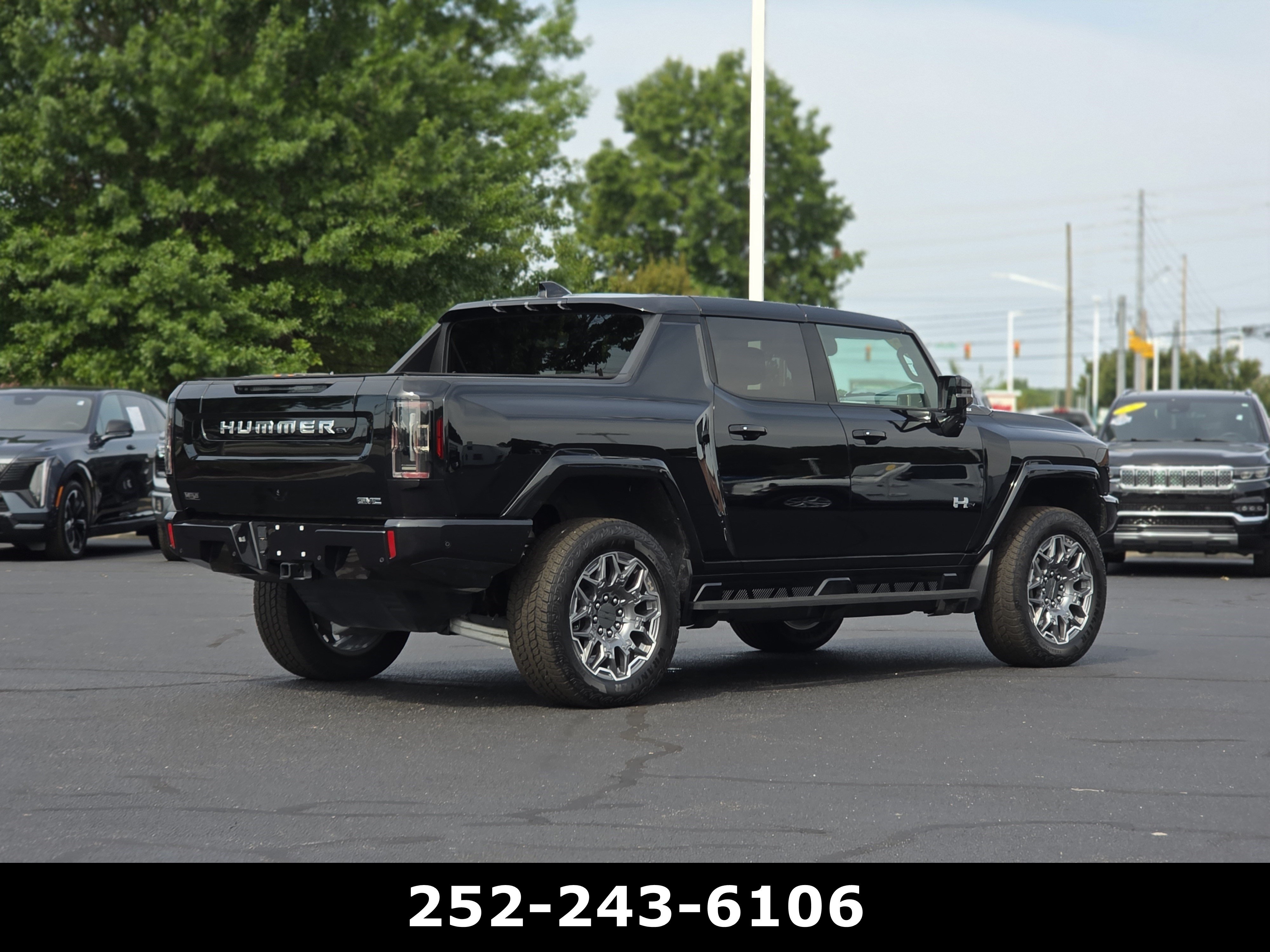 Used 2025 GMC Hummer EV 3X AWD/4WD image 7