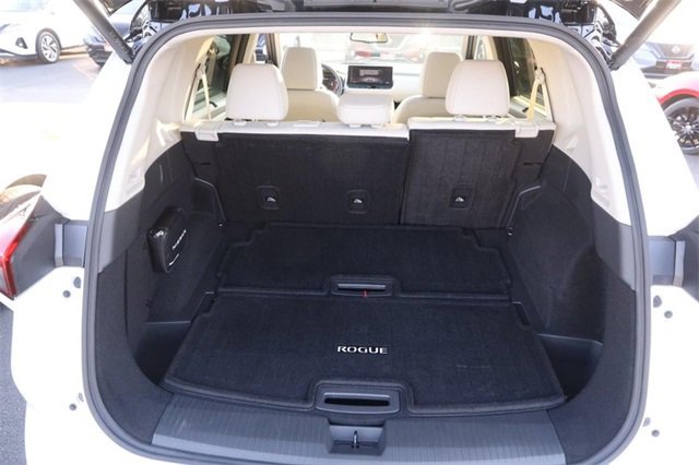 Certified 2024 Nissan Rogue SL w/ SL Premium Package image 7