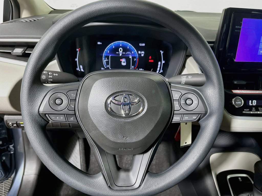 New 2027 Toyota Corolla LE FWD image 17