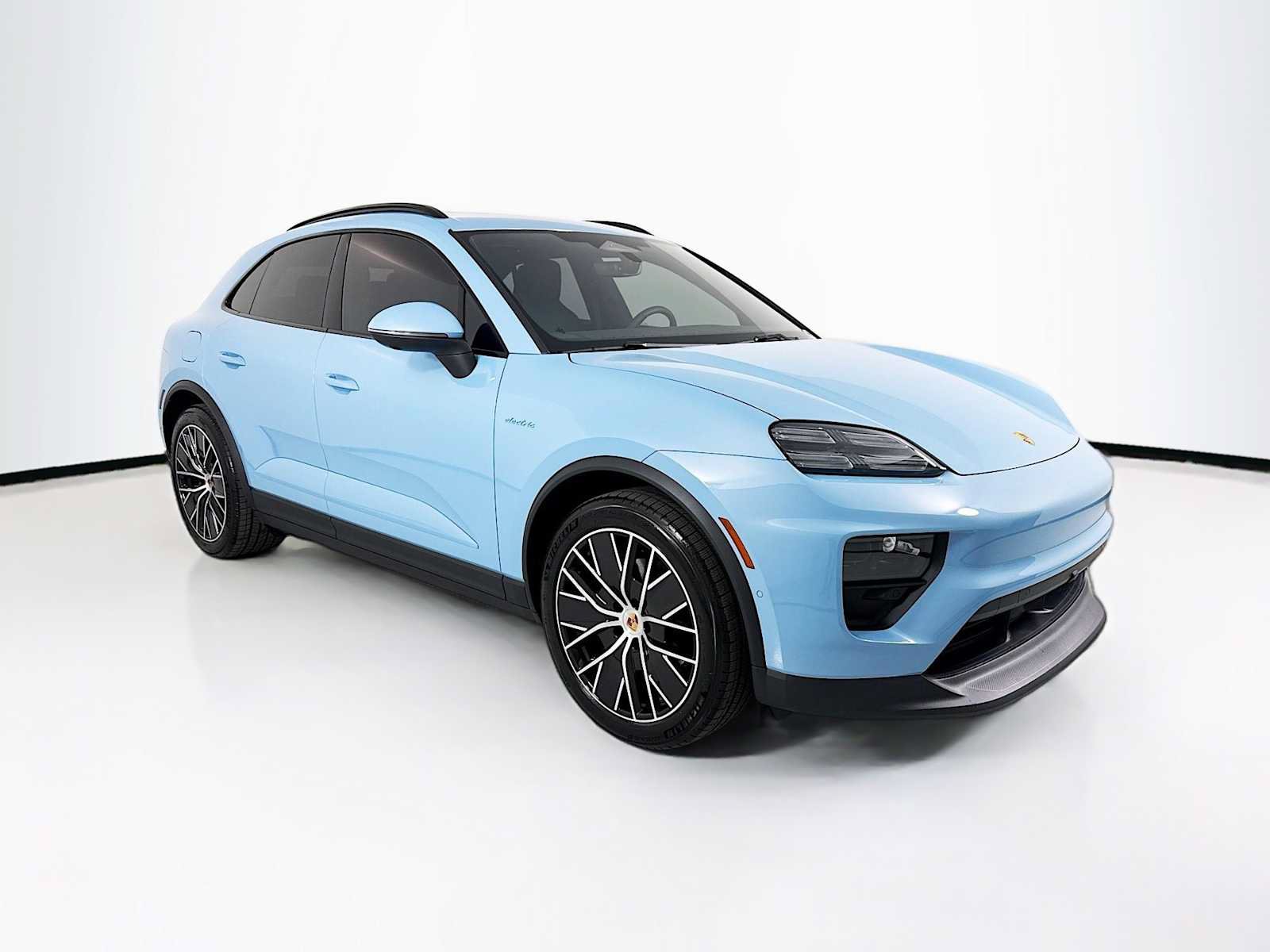 Used 2026 Porsche Macan Electric RWD image 7