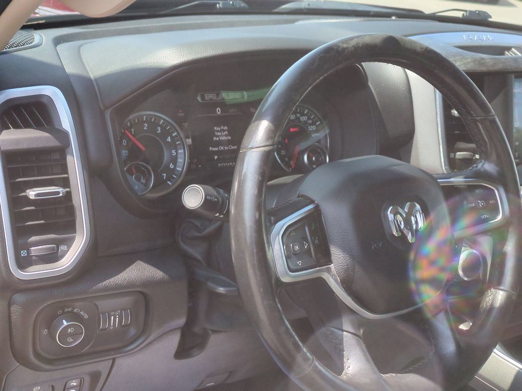 Used 2019 RAM 1500 Big Horn RWD image 9