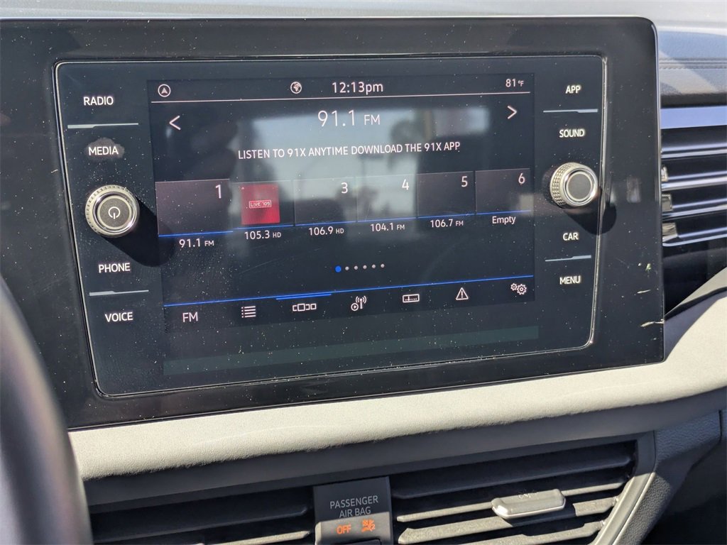 Used 2025 Volkswagen Jetta SE image 21