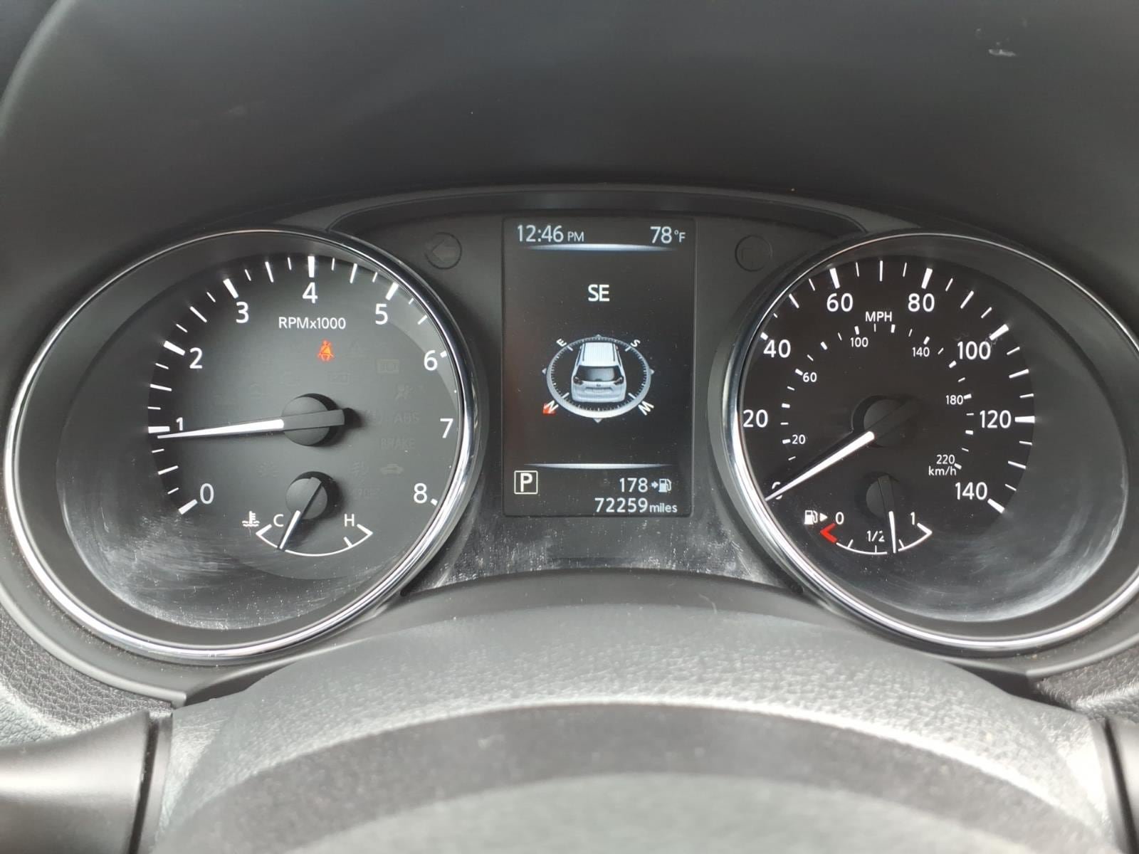 Used 2017 Nissan Rogue SV AWD/4WD image 16