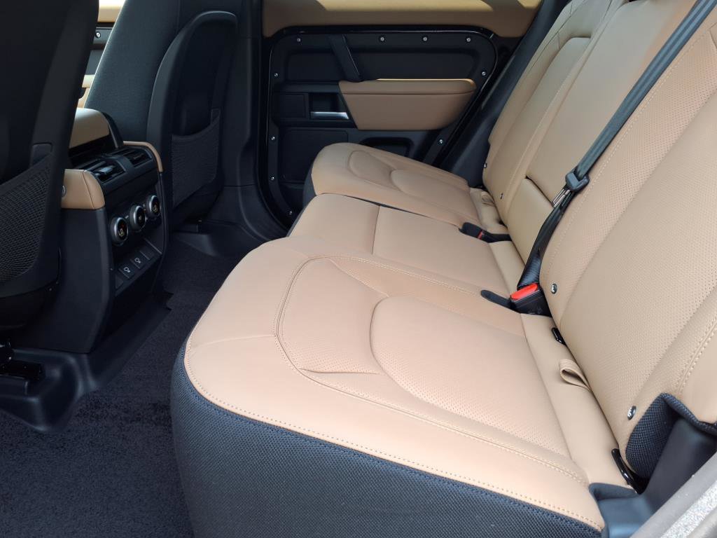 New 2025 Land Rover Defender 110 V8 image 5