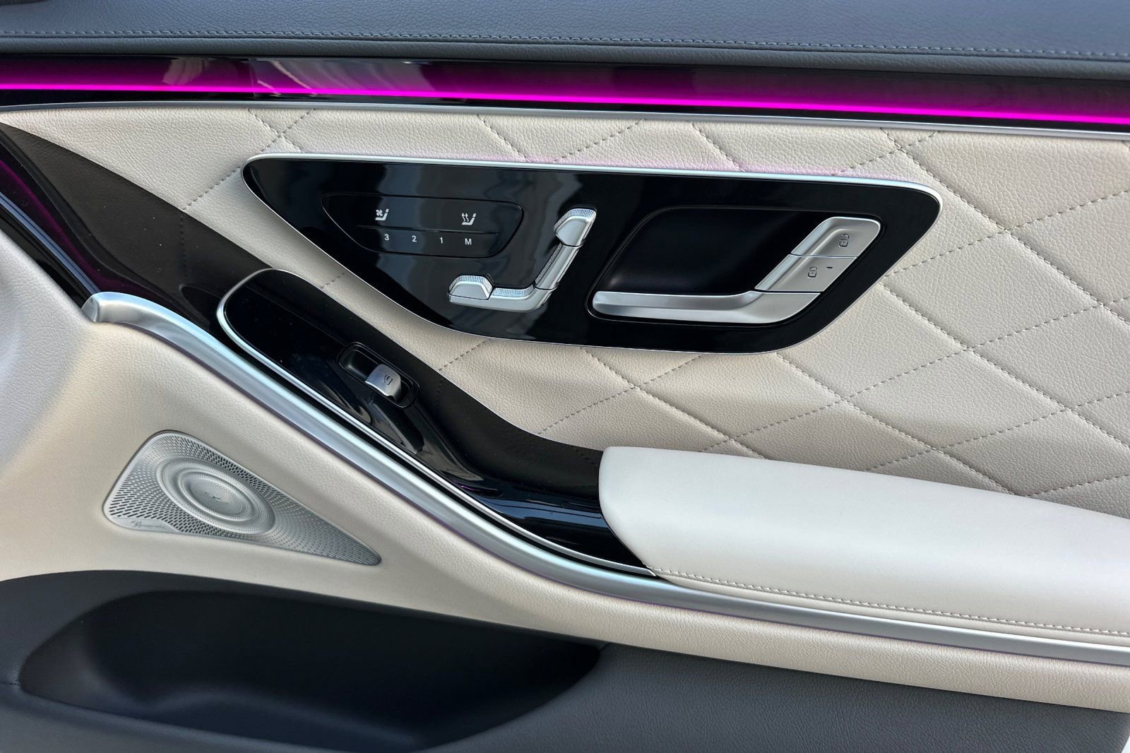 New 2026 Mercedes-Benz S 580 4MATIC Sedan image 32