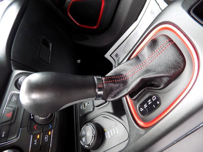 Used 2020 Jeep Compass Trailhawk image 31