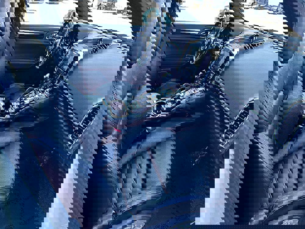 Used 2017 Porsche Cayenne Platinum Edition image 5