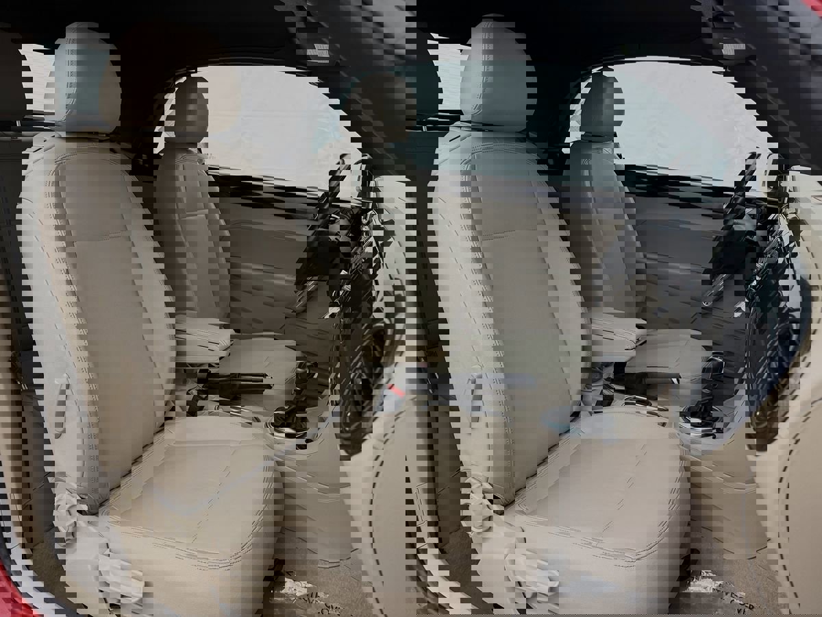 Used 2013 Volkswagen Beetle 2.0T image 28