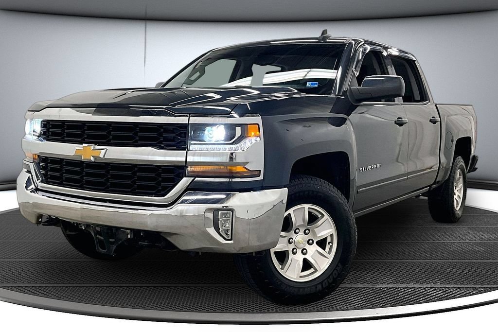 Used 2018 Chevrolet Silverado 1500 LT w/ All Star Edition AWD/4WD image 3