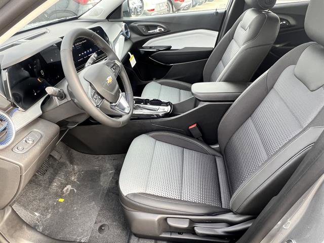 New 2026 Chevrolet Trax LT w/ Driver Confidence Package image 11