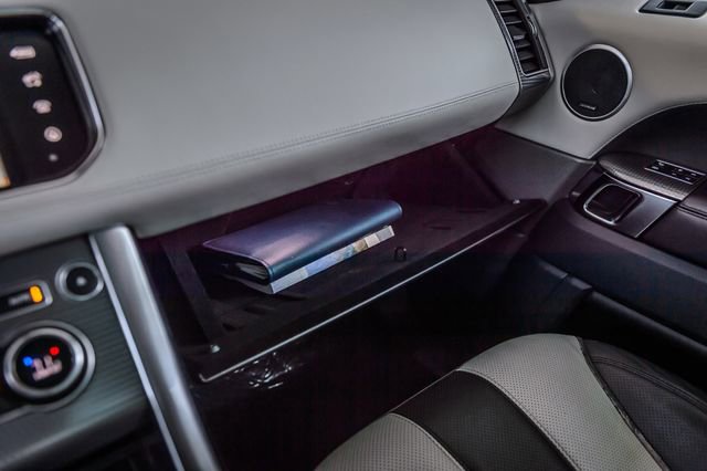 Used 2016 Land Rover Range Rover Sport SVR image 40