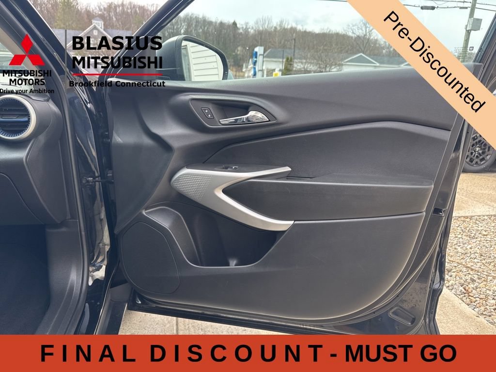 Used 2024 Chevrolet Trax LS FWD image 32