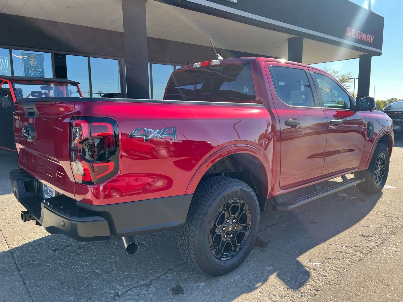 Used 2025 Ford Ranger XLT w/ Technology Package image 9