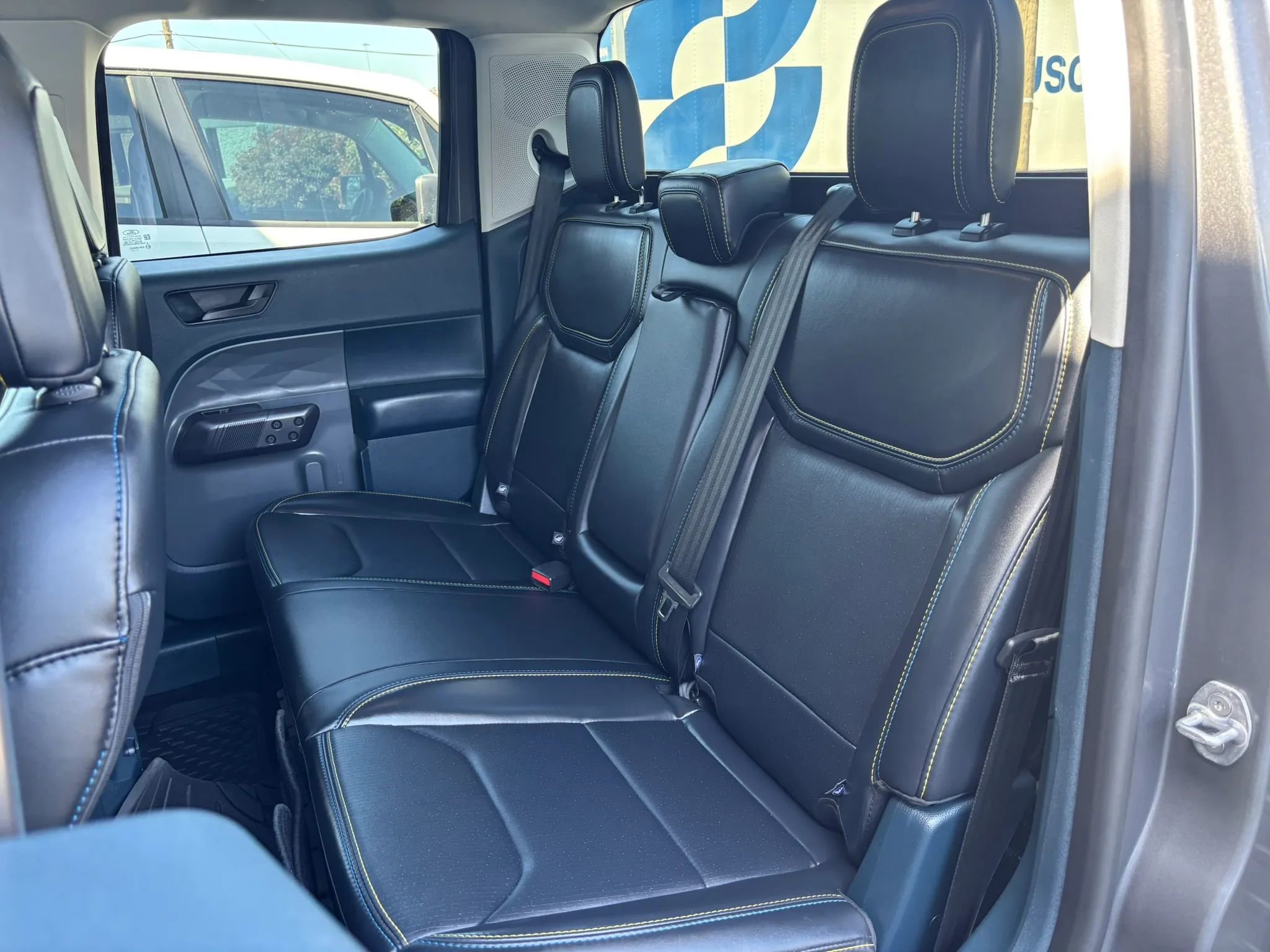 Used 2025 Ford Maverick Lobo image 53