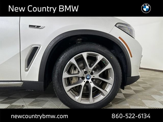 Used 2023 BMW X5 xDrive45e w/ Executive Package AWD/4WD image 7