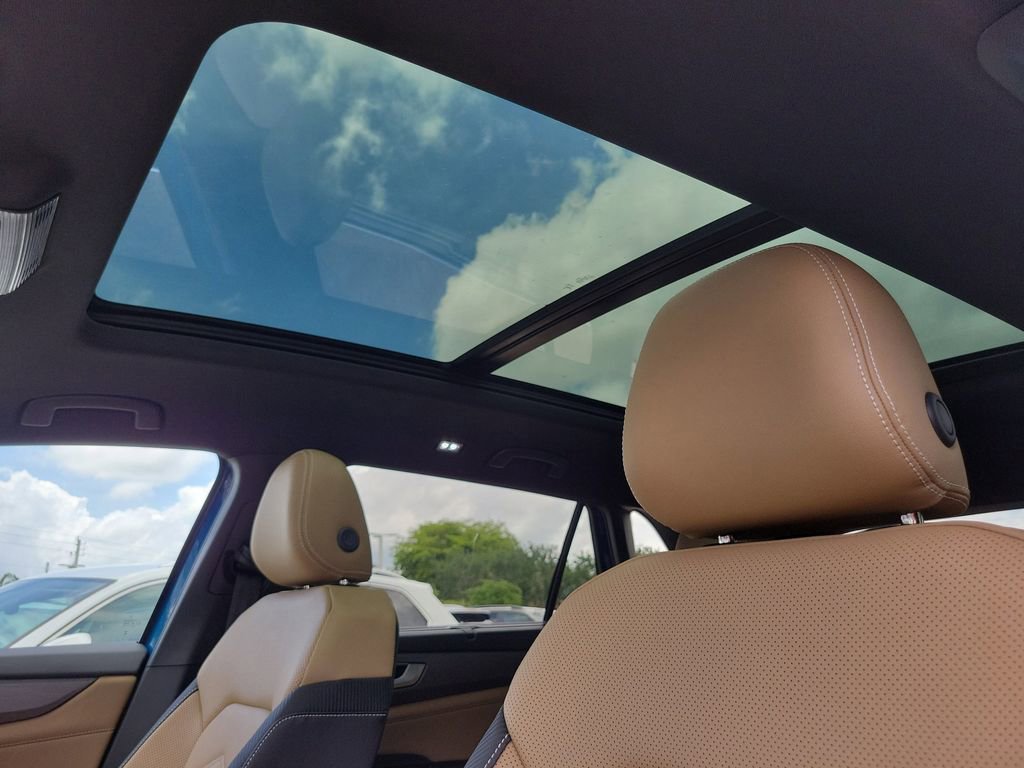 New 2026 Volkswagen Atlas Cross Sport SE FWD image 8