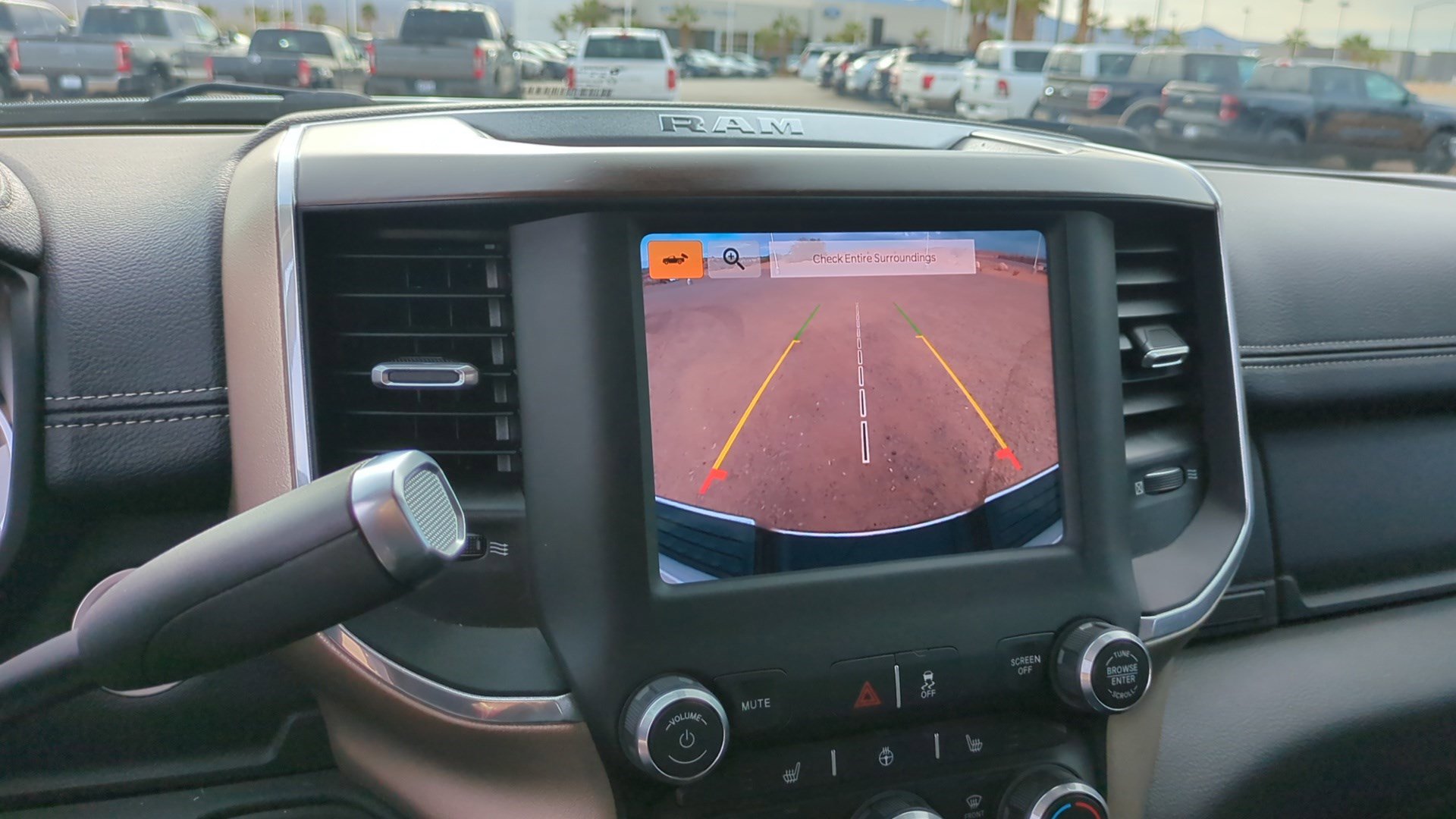 Used 2022 RAM 2500 Laramie w/ Cold Weather Group image 21