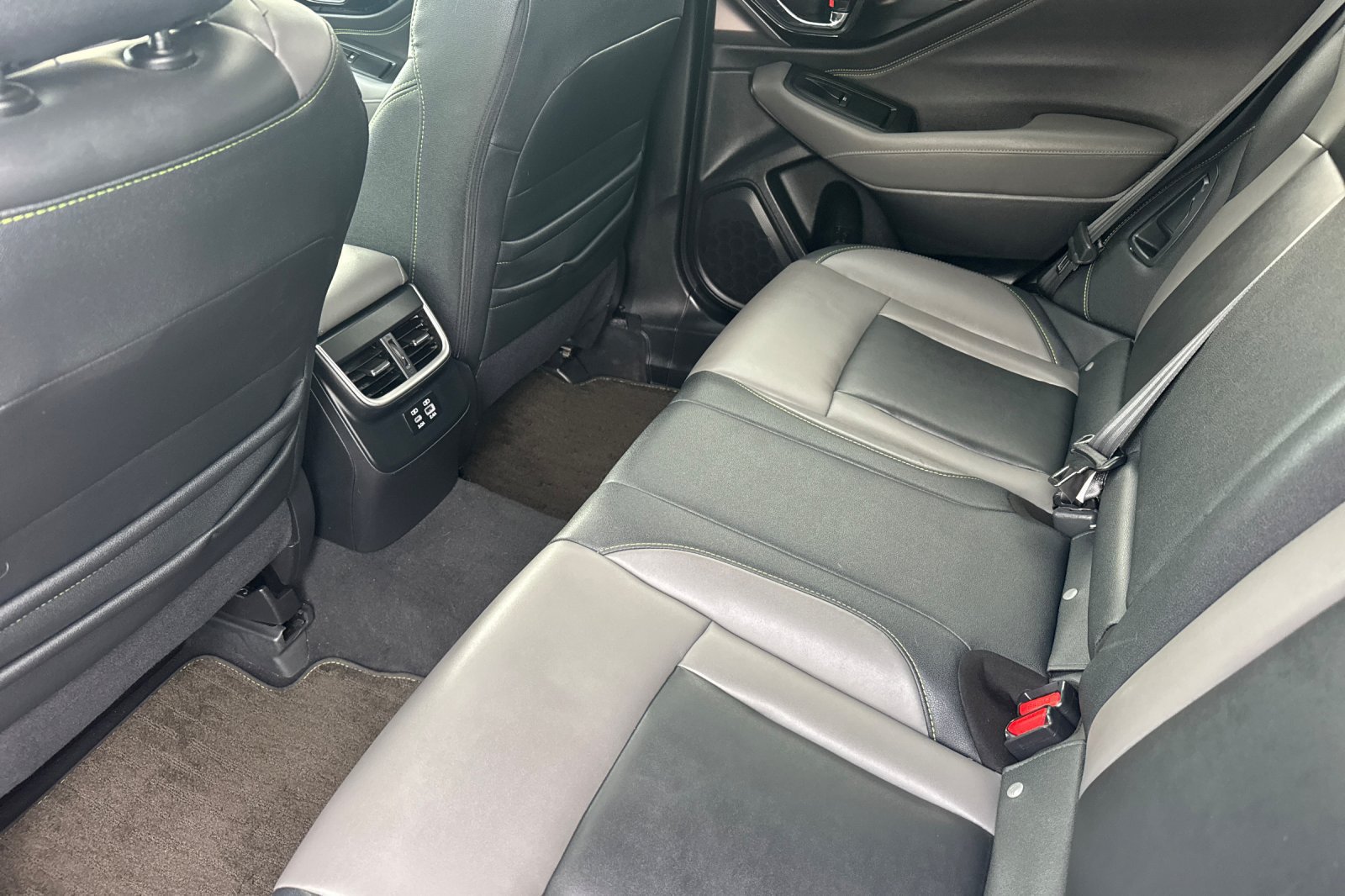 Used 2024 Subaru Outback Onyx Edition AWD/4WD image 9