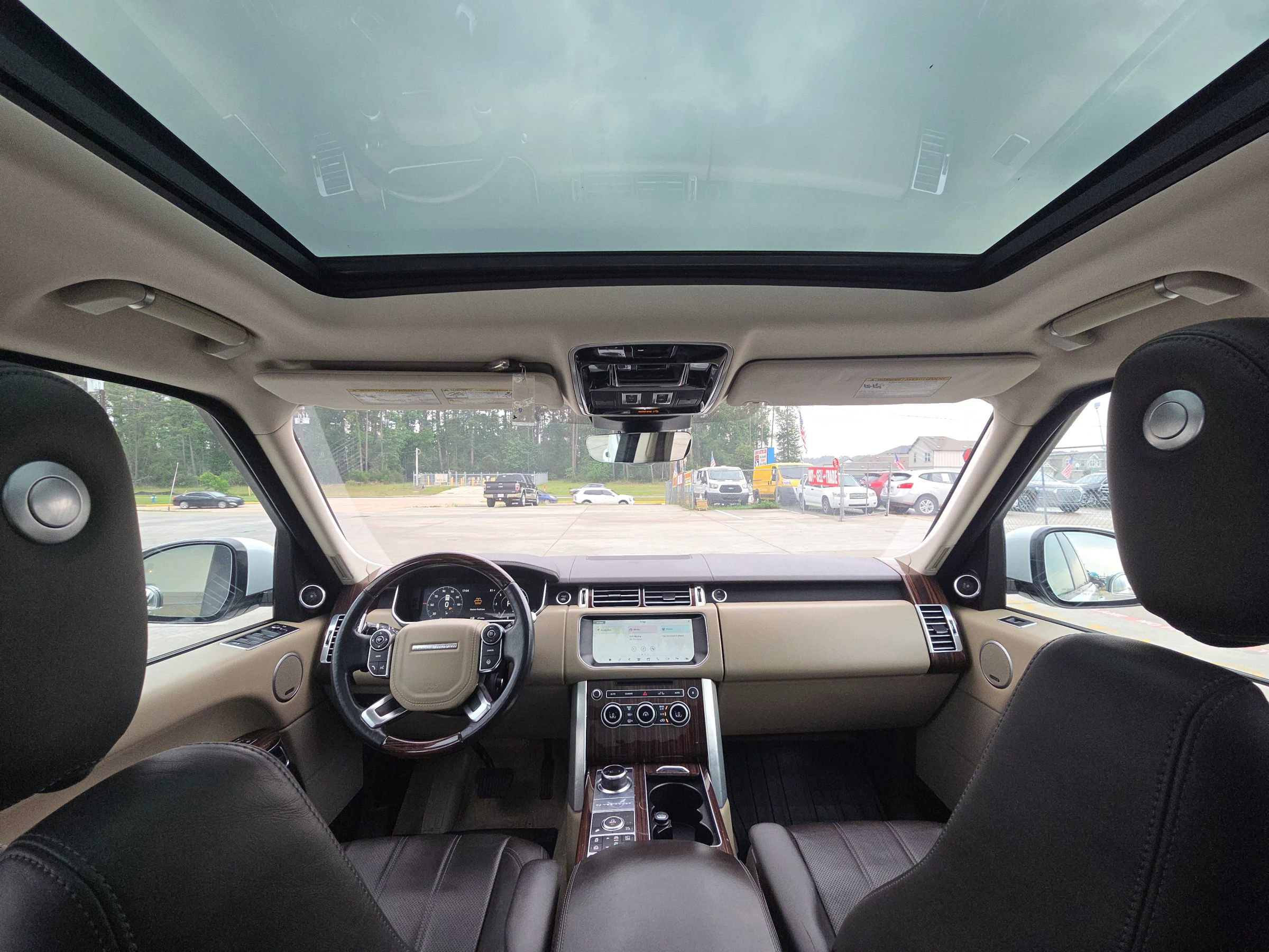 Used 2017 Land Rover Range Rover HSE AWD/4WD image 24