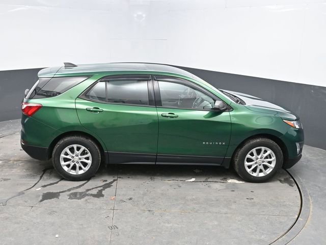 Used 2018 Chevrolet Equinox LS image 30