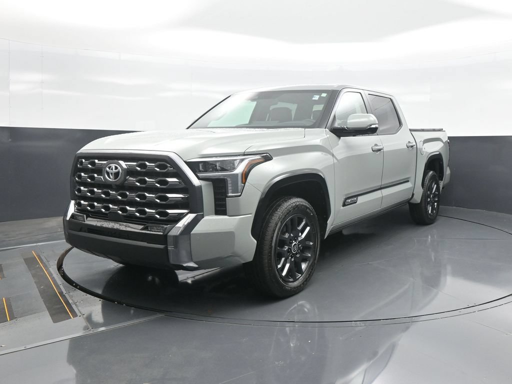Used 2024 Toyota Tundra Platinum AWD/4WD image 3