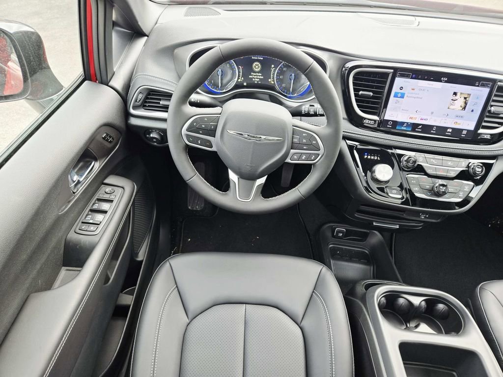 New 2026 Chrysler Pacifica Select image 11