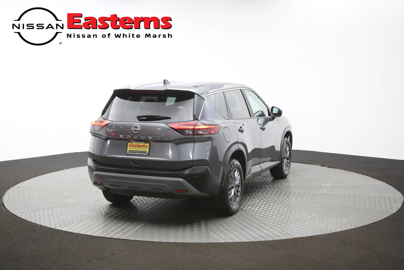 Used 2023 Nissan Rogue S AWD/4WD image 39