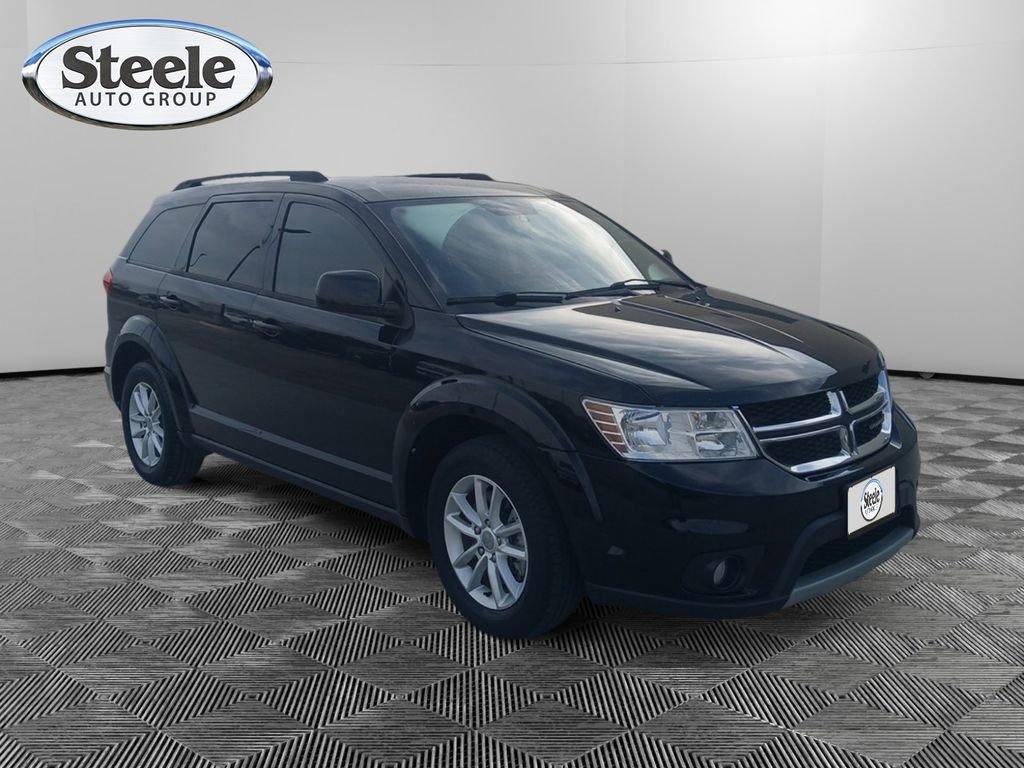 Used 2017 Dodge Journey SXT w/ Comfort/Convenience Group FWD image 3
