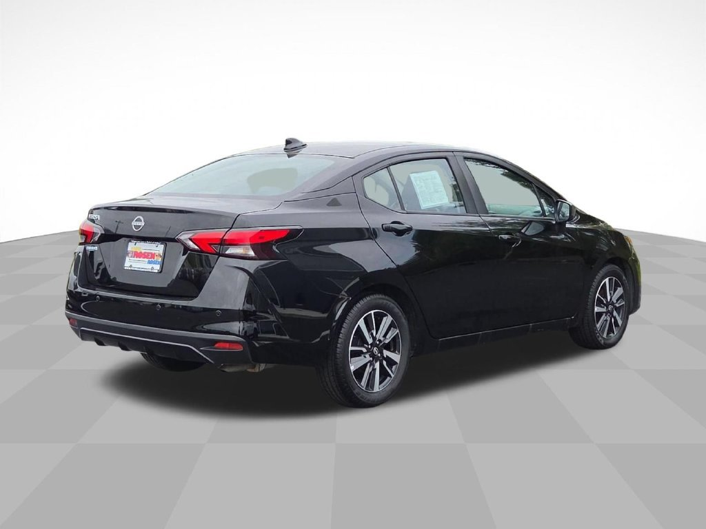 Used 2025 Nissan Versa SV FWD image 3