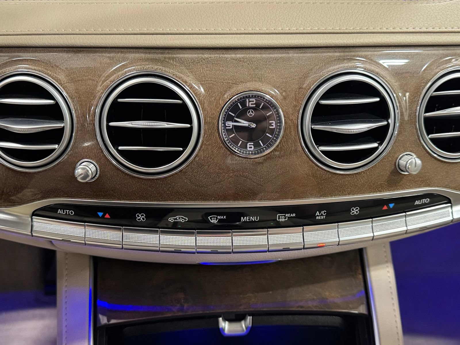 Used 2015 Mercedes-Benz S 550 4MATIC Sedan image 28