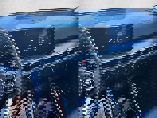 Used 2024 Kia Sorento S image 8