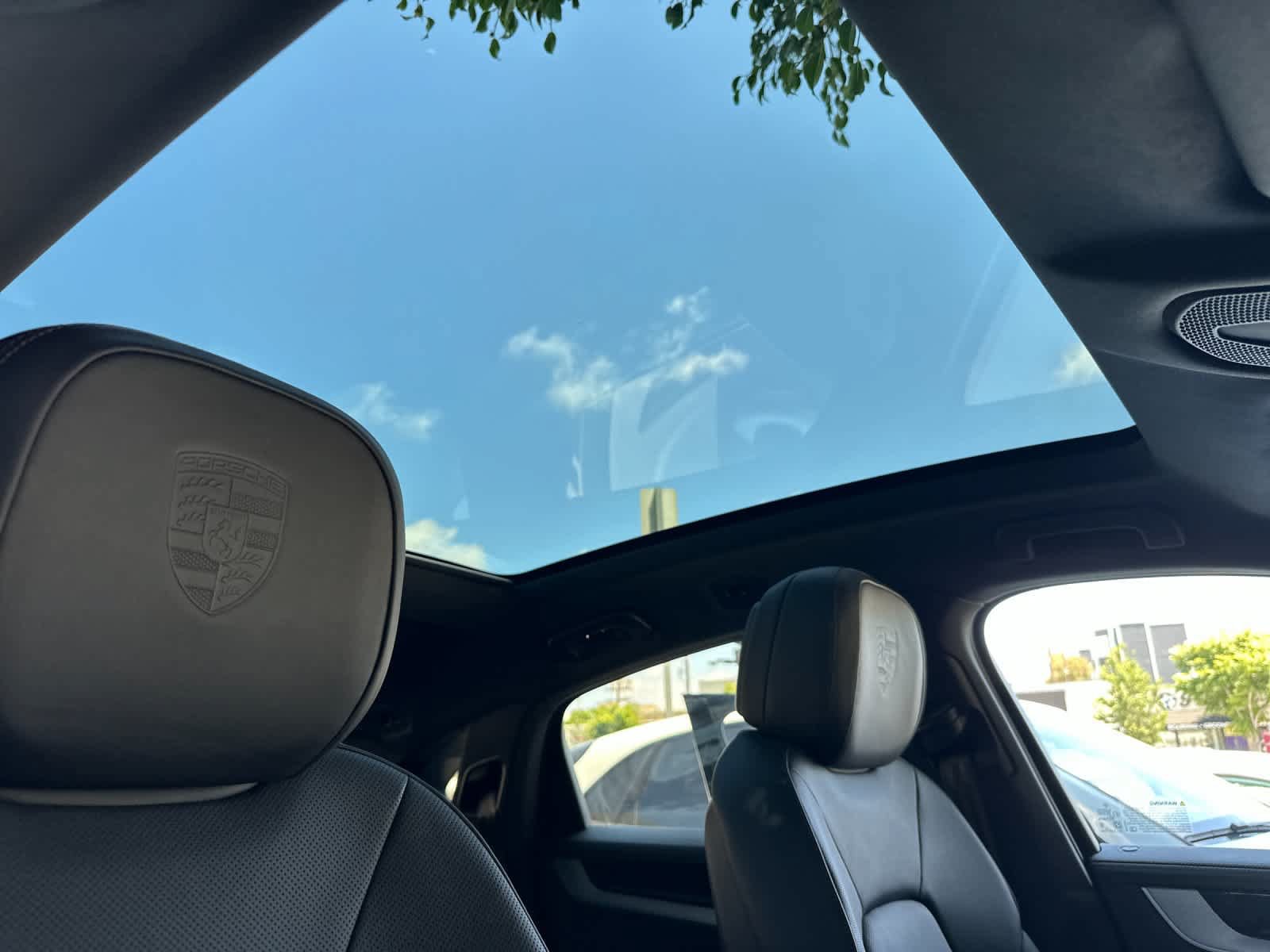 New 2026 Porsche Cayenne Coupe AWD/4WD image 18