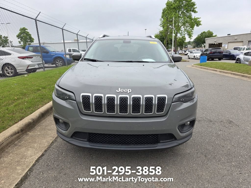 Used 2020 Jeep Cherokee Latitude Plus FWD image 2