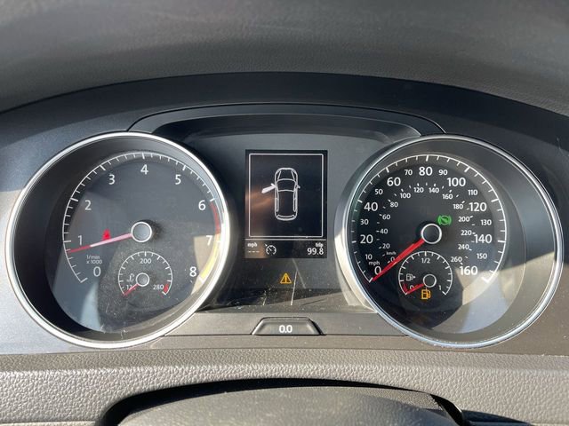 Used 2019 Volkswagen Golf S image 15