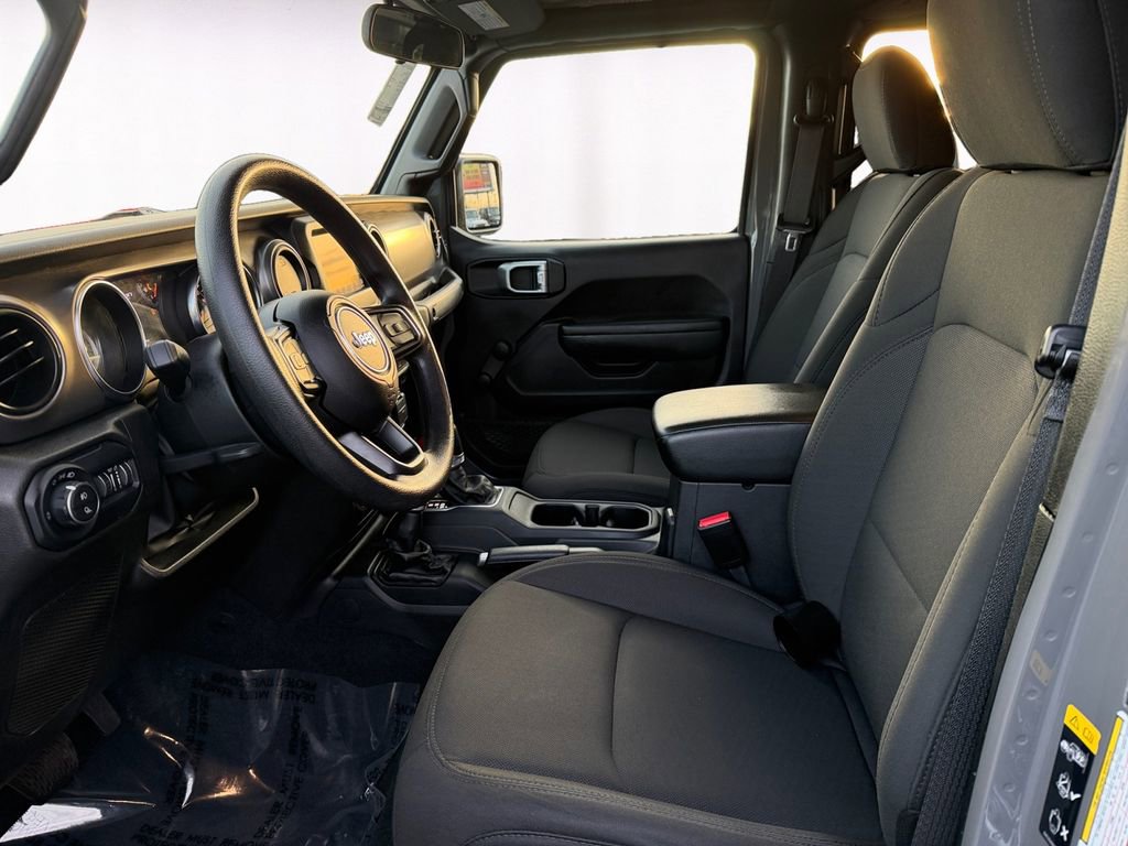 Used 2022 Jeep Gladiator Sport w/ Trailer Tow Package image 9