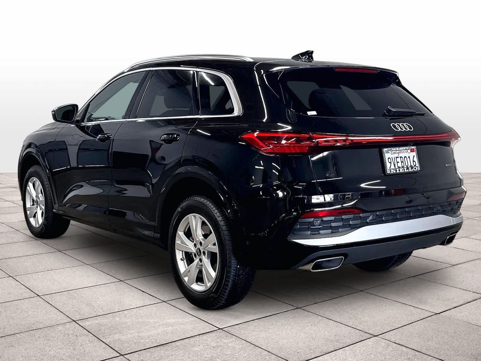 Certified 2025 Audi Q5 Premium AWD/4WD image 13