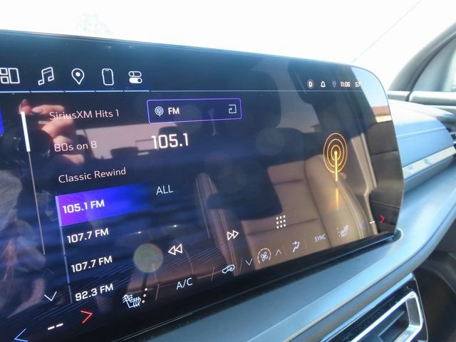 Used 2025 Chevrolet Traverse LT AWD/4WD image 20