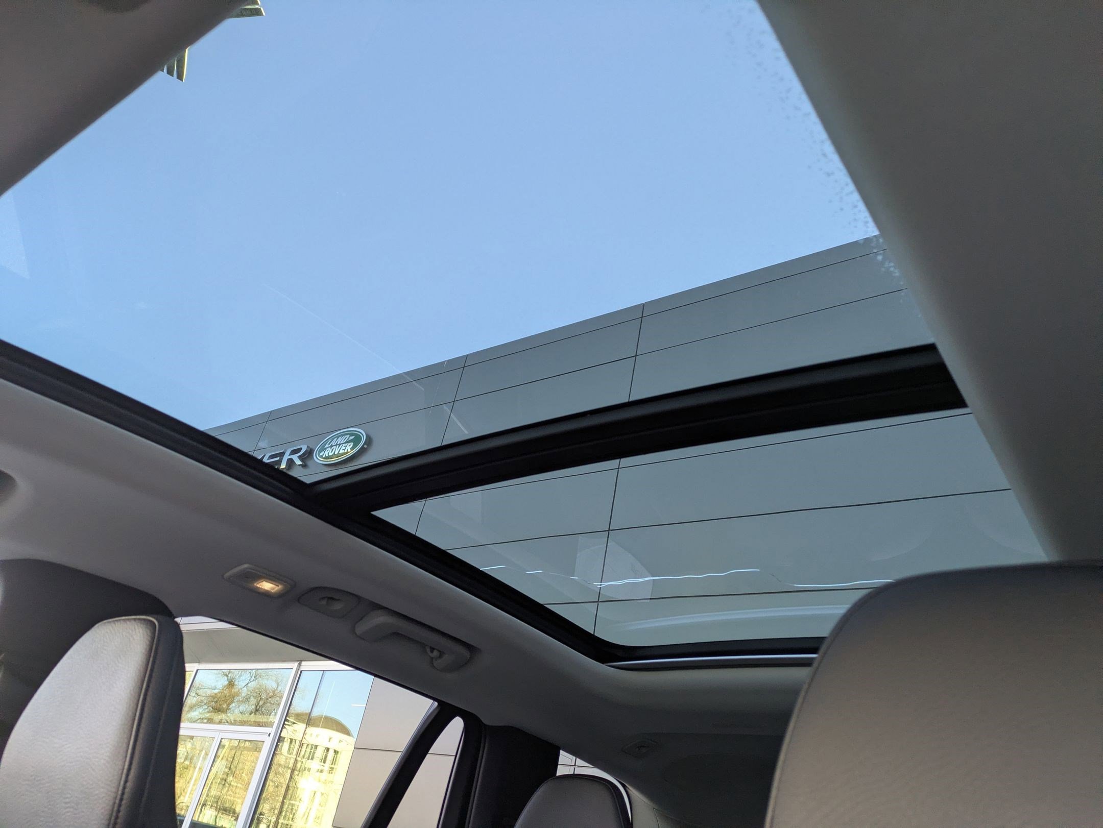 Used 2023 Volvo XC90 B6 Plus w/ Protection Package Premier image 25