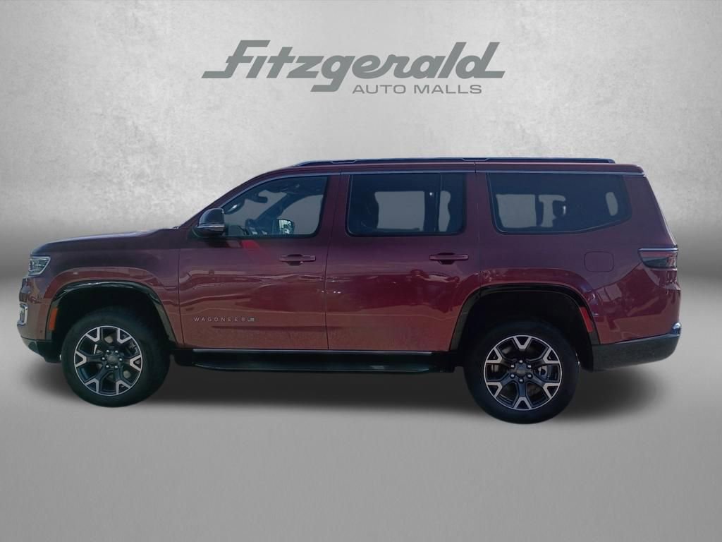 Used 2024 Jeep Wagoneer Series III AWD/4WD image 8
