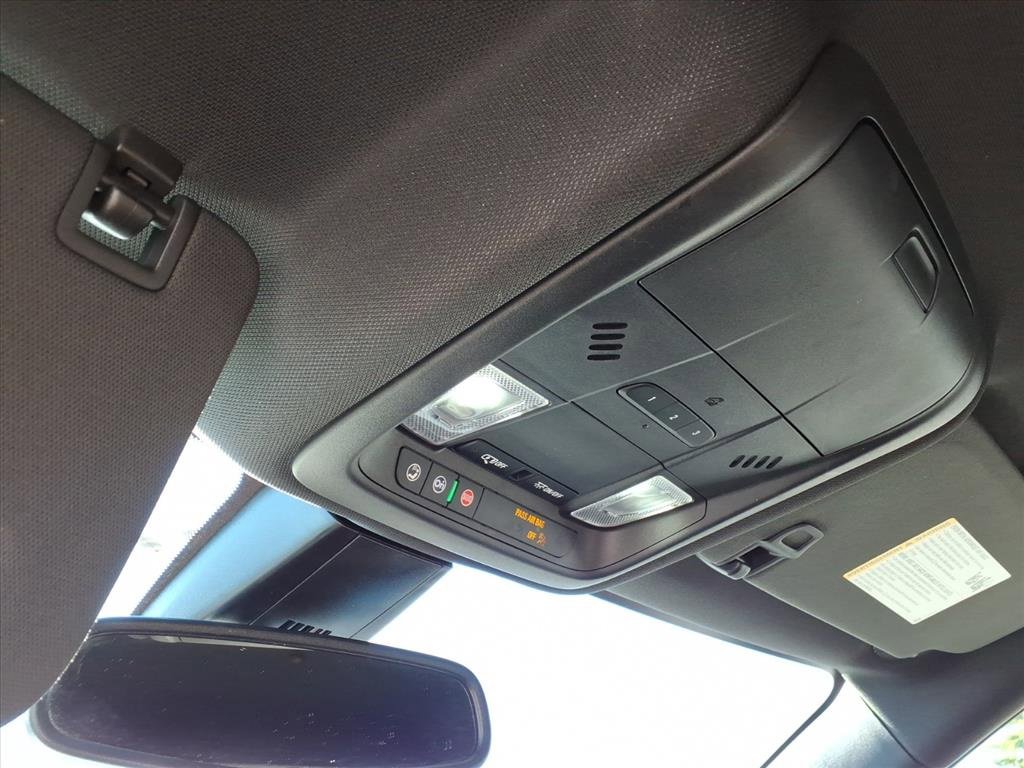 Used 2025 Chevrolet Blazer RS image 25