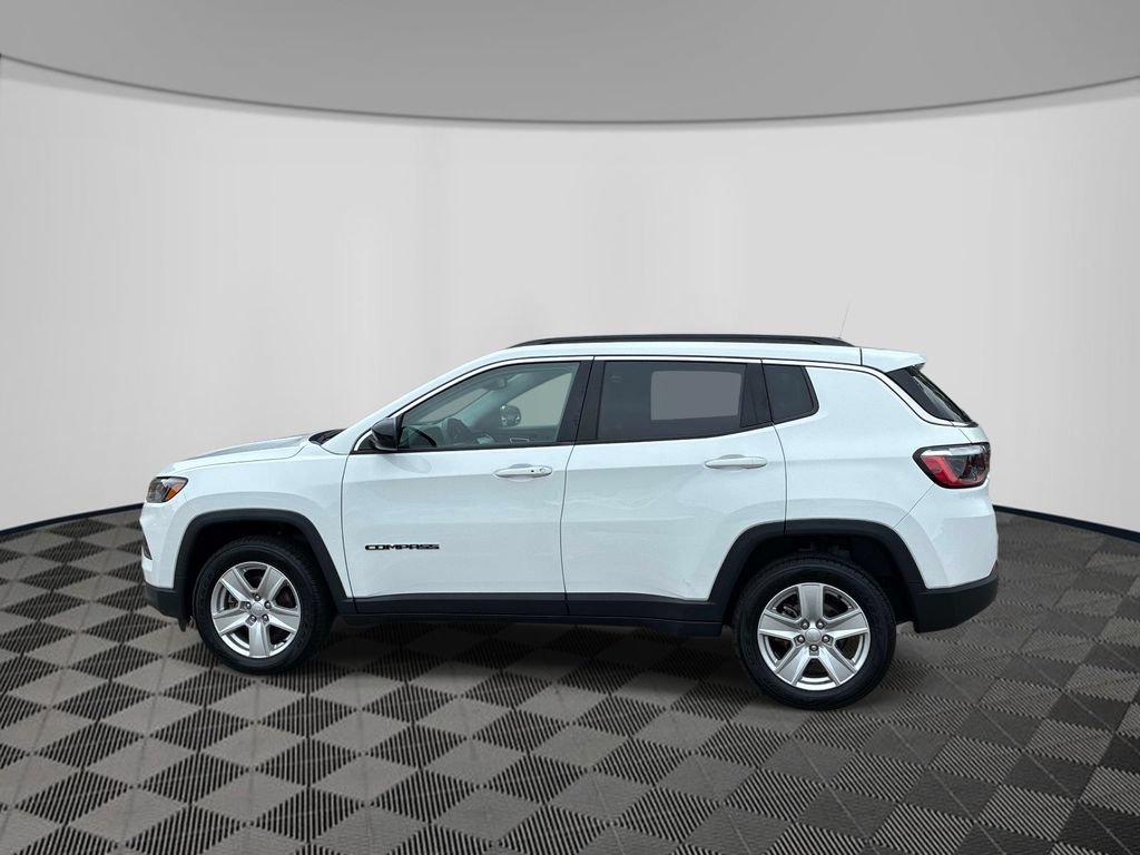 Certified 2022 Jeep Compass Latitude w/ Convenience Group AWD/4WD image 4