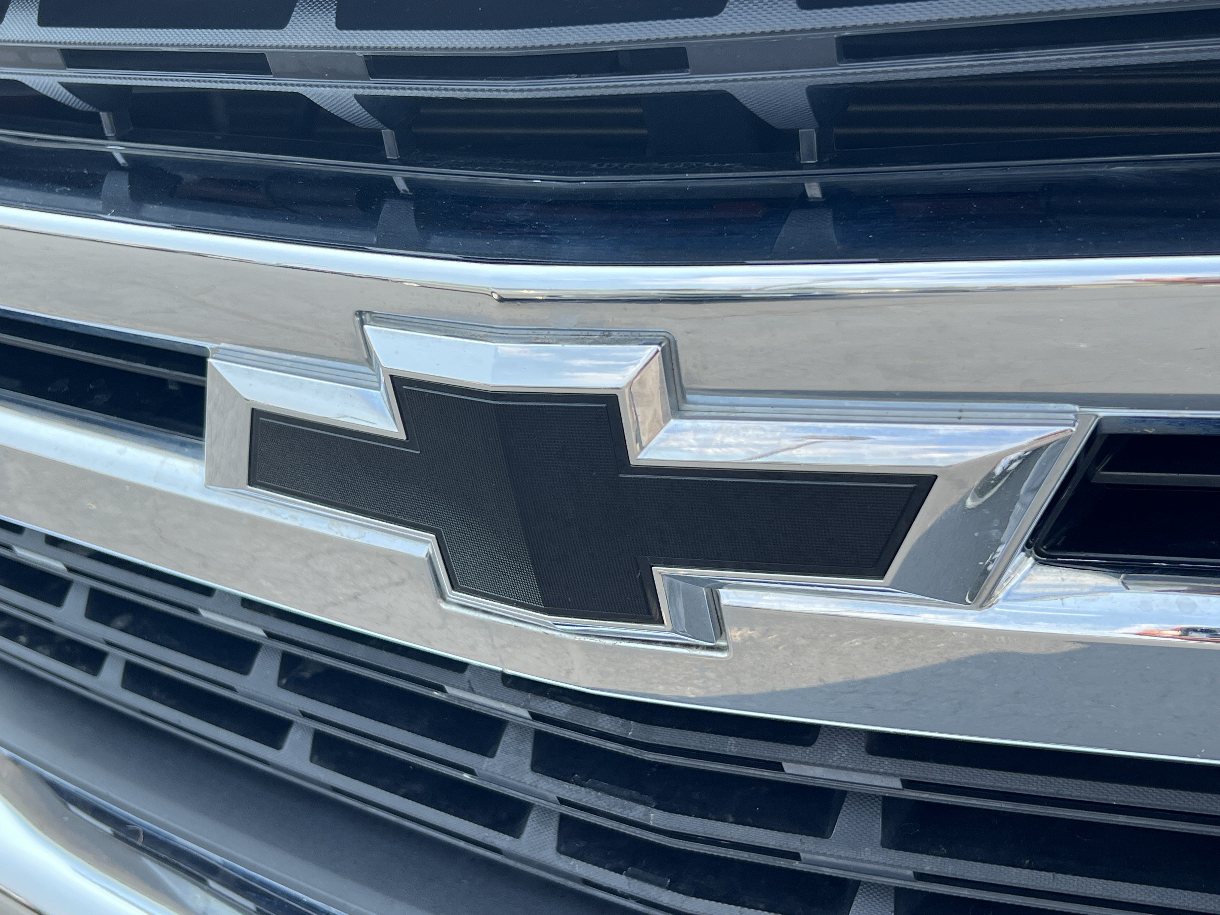 Used 2021 Chevrolet Silverado 1500 LT w/ Z71 Off-Road Package AWD/4WD image 8